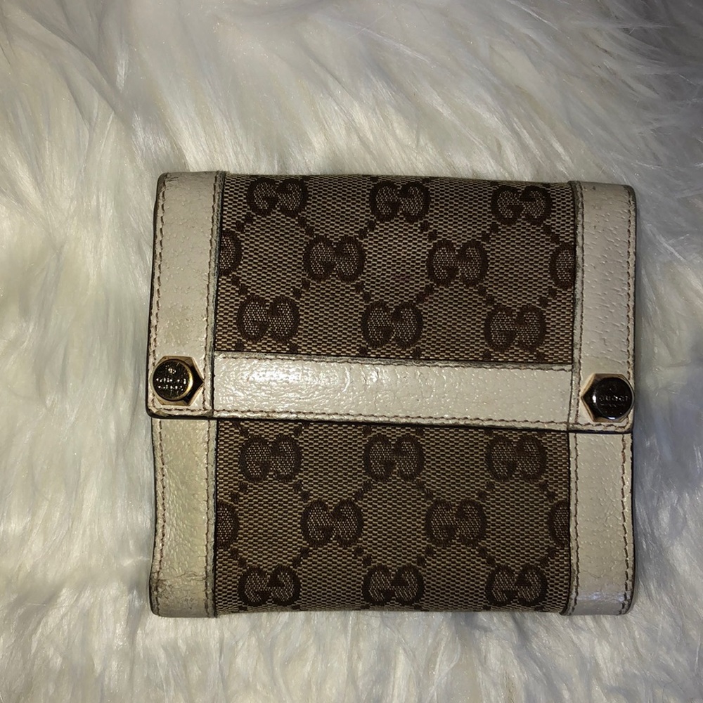 Vintage compact Gucci wallet white leather trim with fabric exterior
